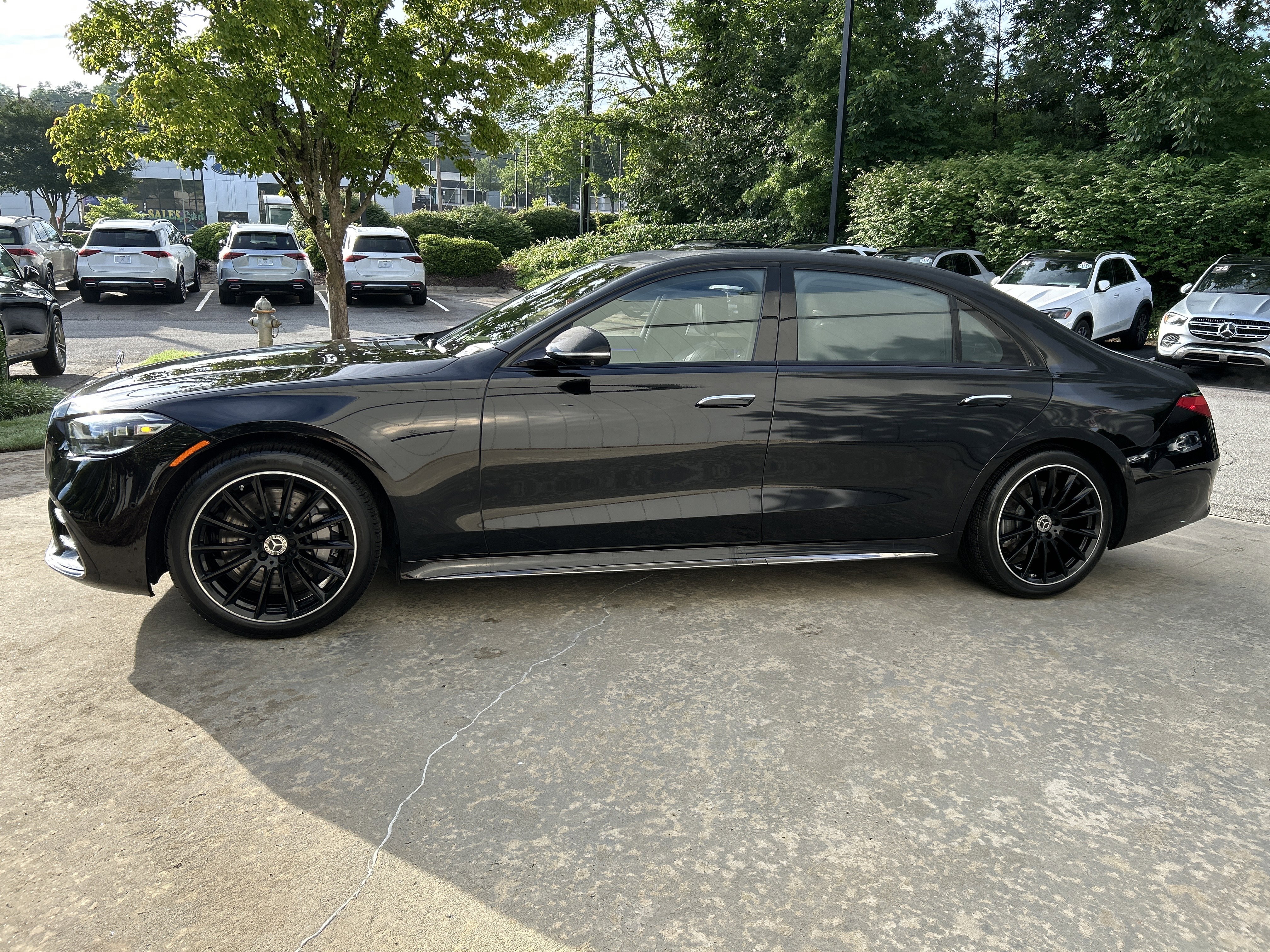 Certified Used 2023 Black Mercedes-Benz S 580 4MATIC® Sedan image 13
