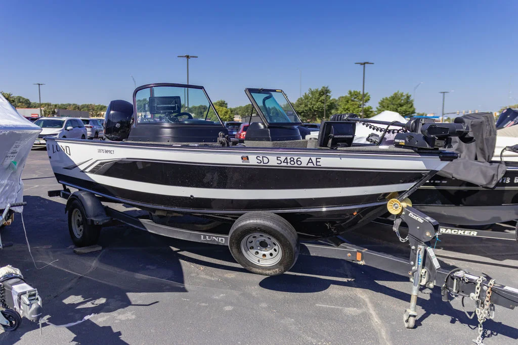 Used 2020  Lund  image 1