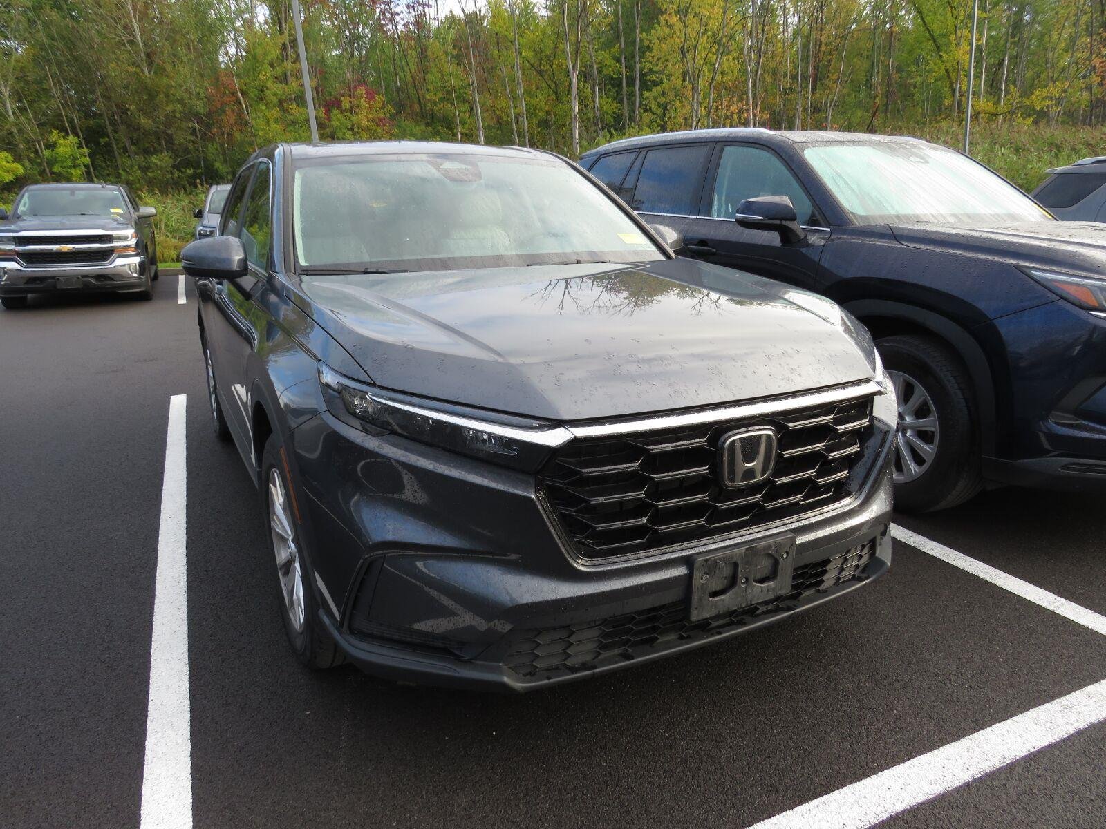 Used 2024  Honda EX image 3