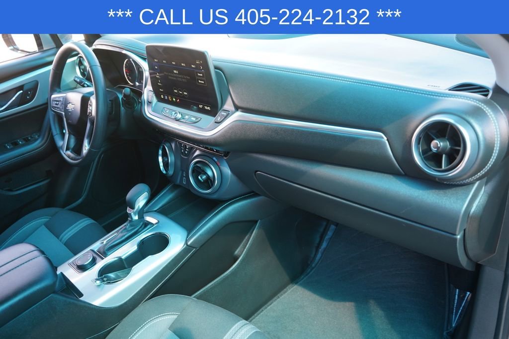 Used 2025 Sterling Gray Metallic Chevrolet 2LT image 22