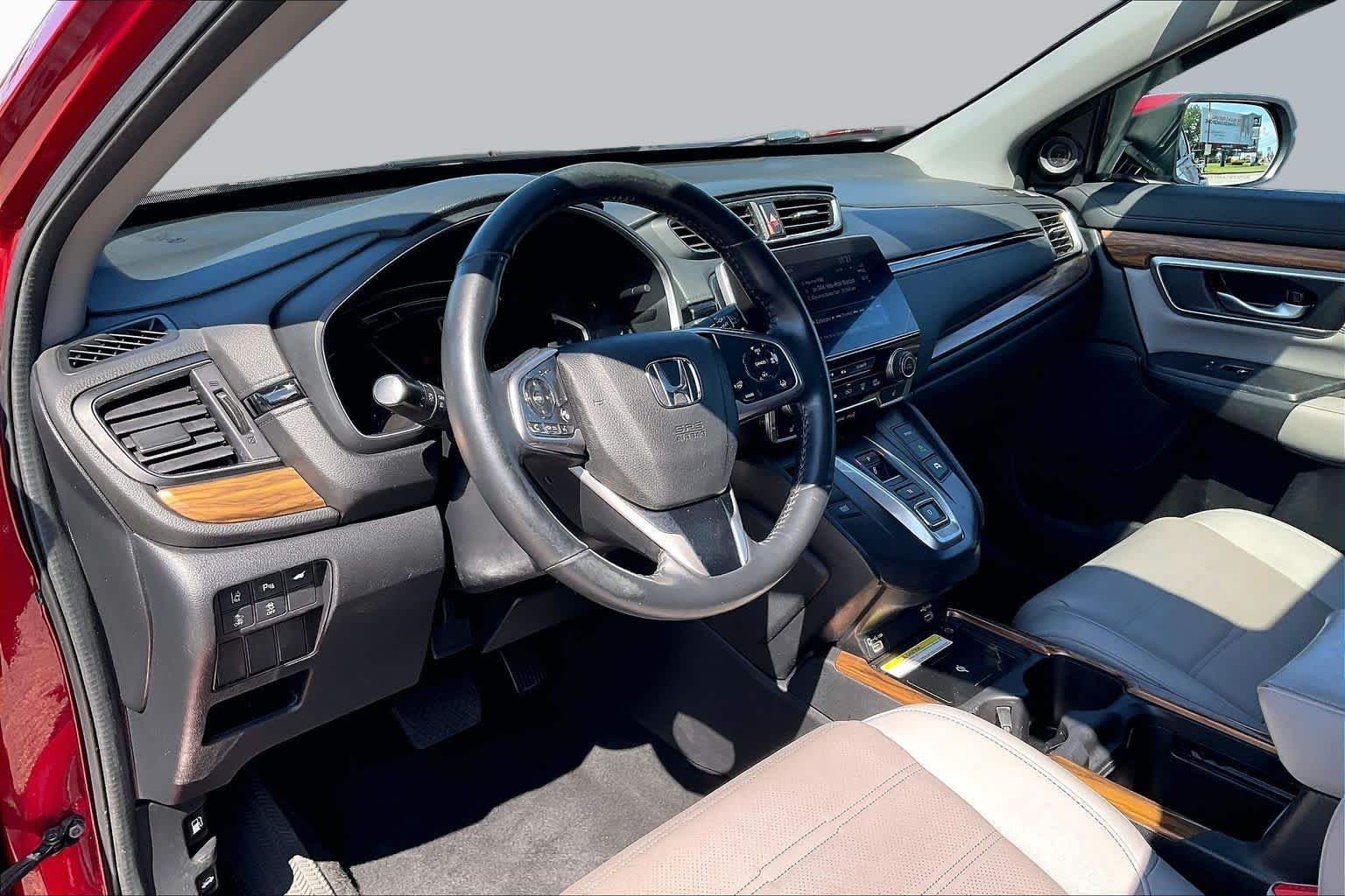 Used 2022 Radiant Red Metallic Honda Touring image 17