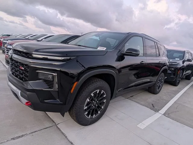 New 2026 Mosaic Black Metallic Chevrolet Z71 image 3