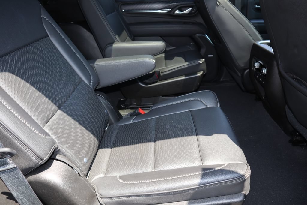 Used 2021 WHITE FROST TRICOAT GMC Denali image 31