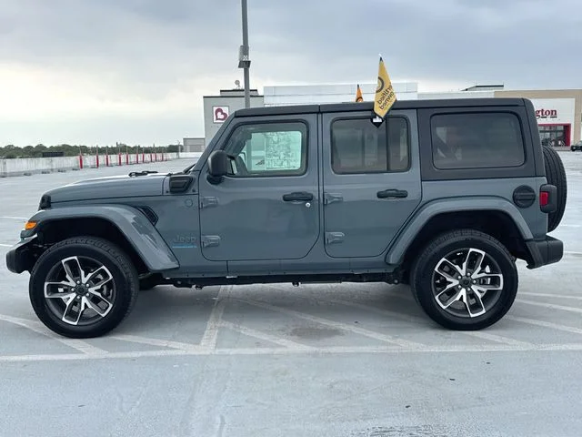 Used 2024 Gray Jeep Sport S 4xe image 5