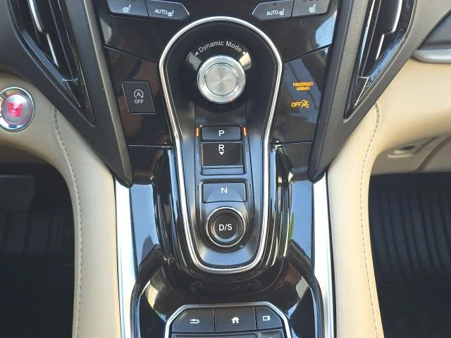Used 2021 White Acura Base image 17