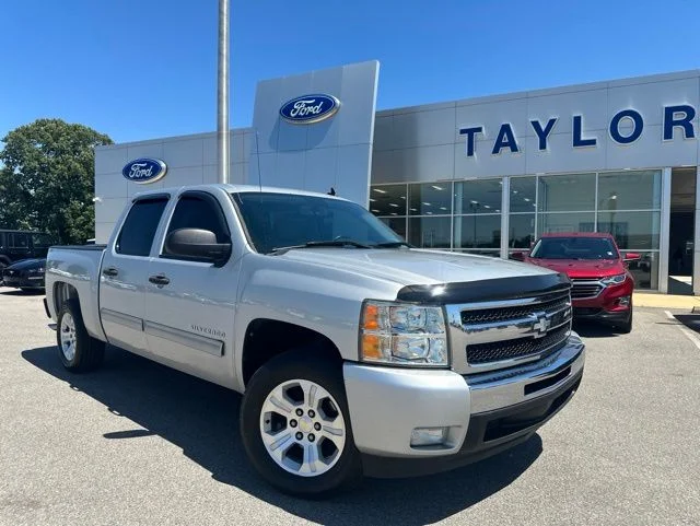 2010 Chevrolet Silverado 1500 LT Crew Cab's photo