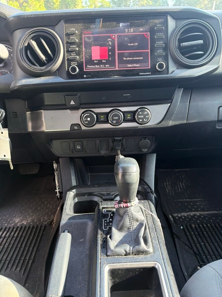 Used 2020 White Toyota SR image 15
