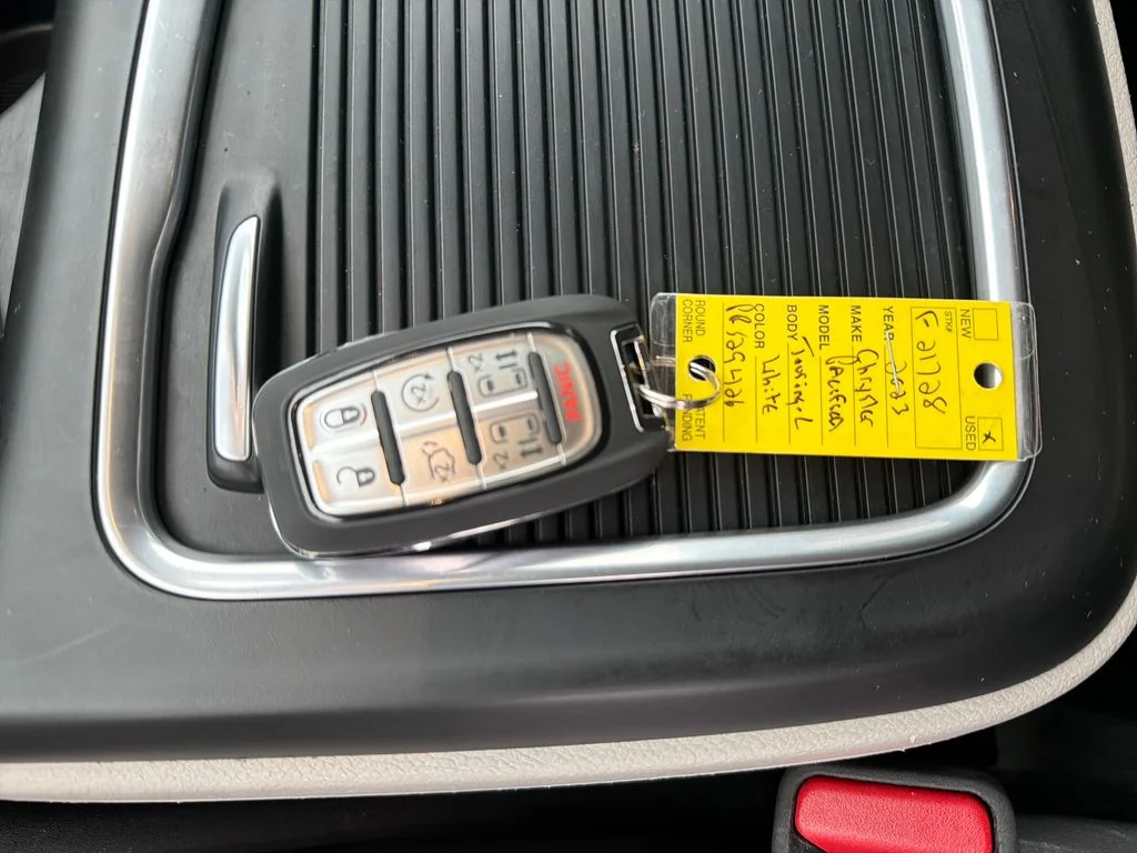 2023 Chrysler Pacifica Touring L - Photo 27