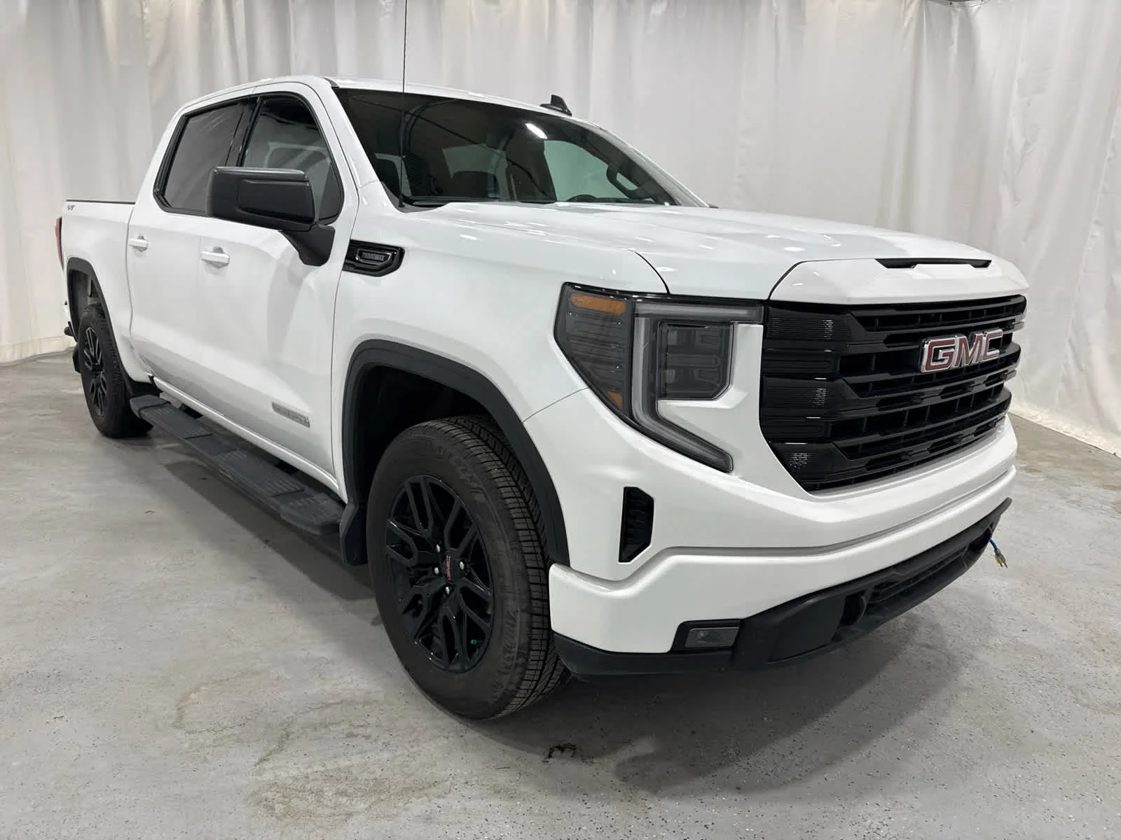 Certified Used 2025 Summit White GMC Elevation image 7