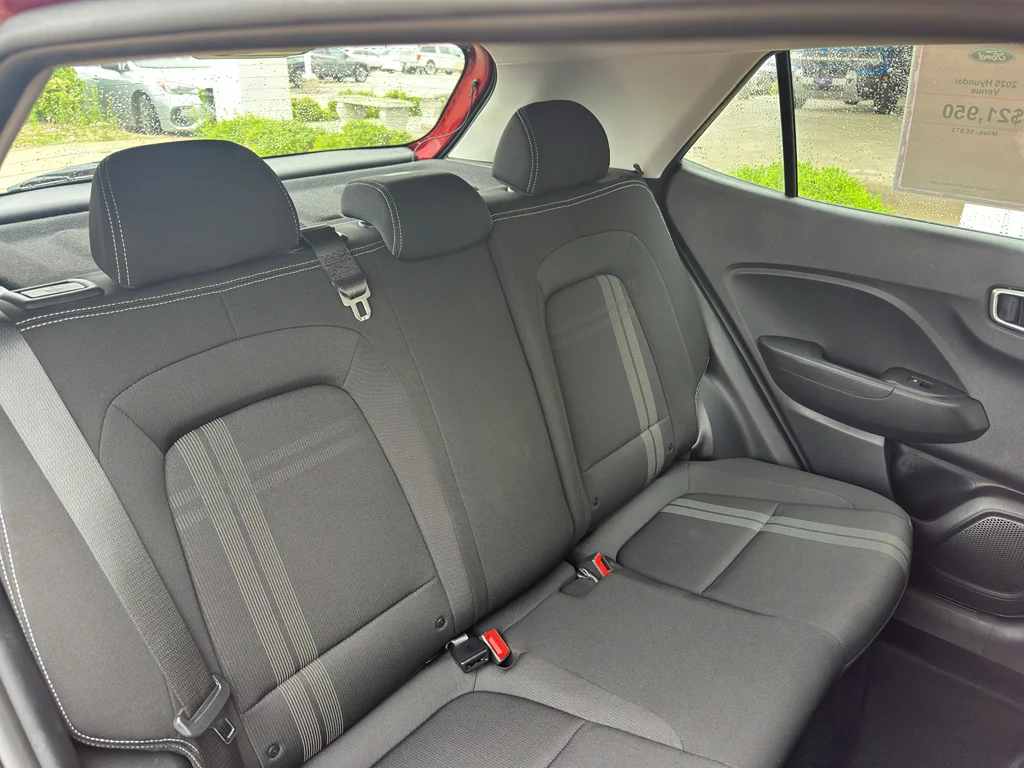 Used 2025 Ultimate Red Hyundai SEL image 31
