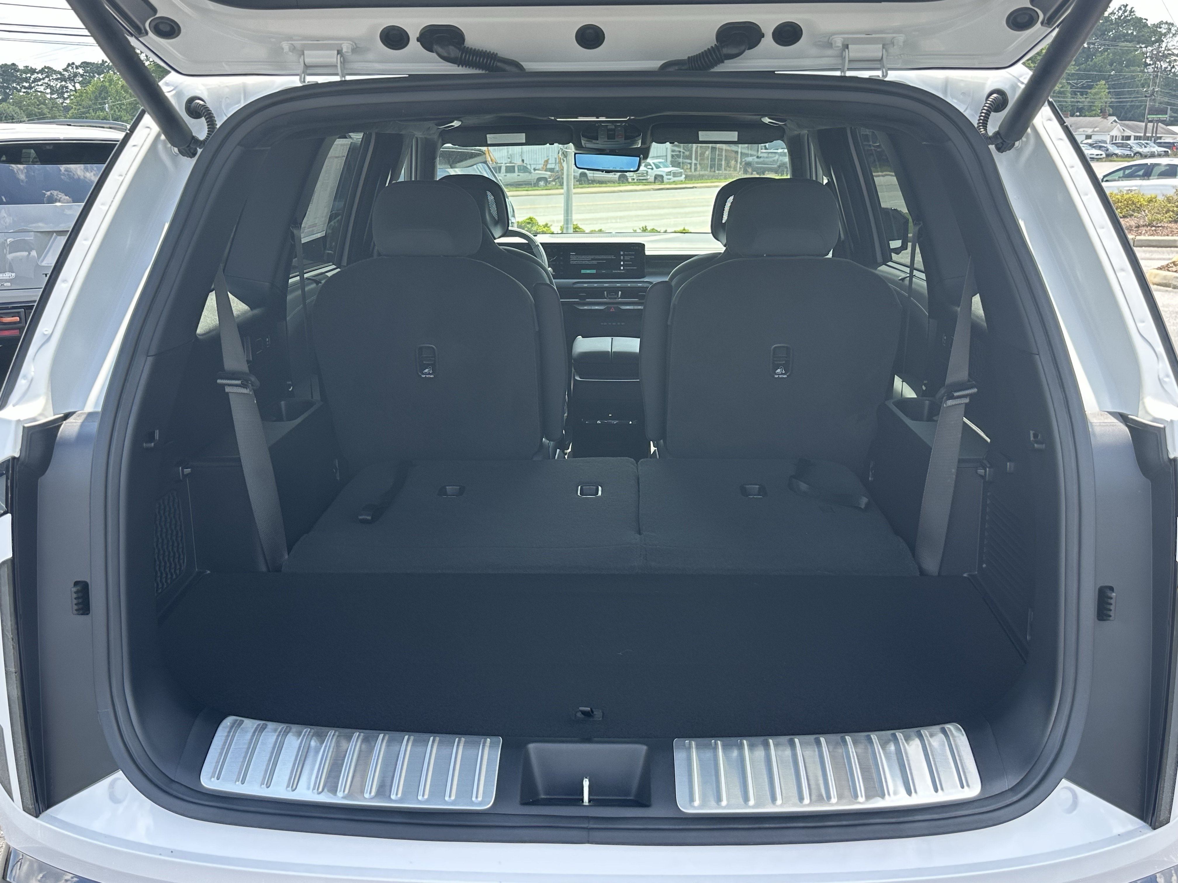 New 2027 Glacial White Pearl Kia X-Pro SX Prestige image 19