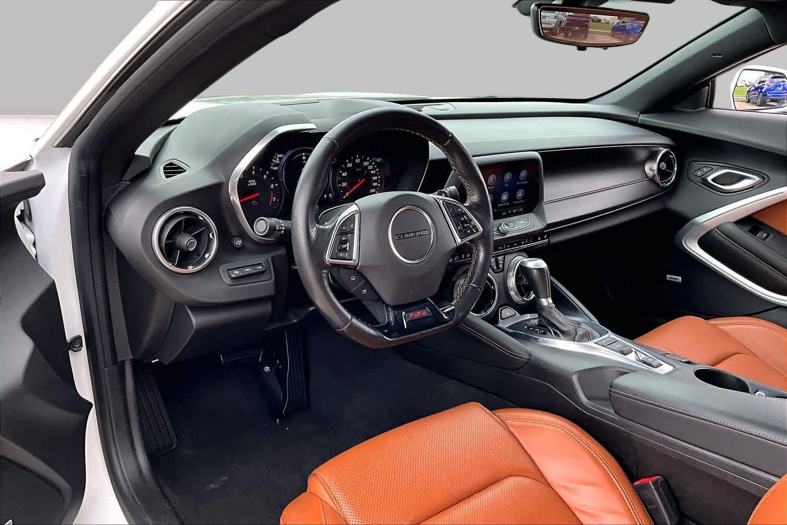 Used 2019 Summit White Chevrolet 2SS image 15