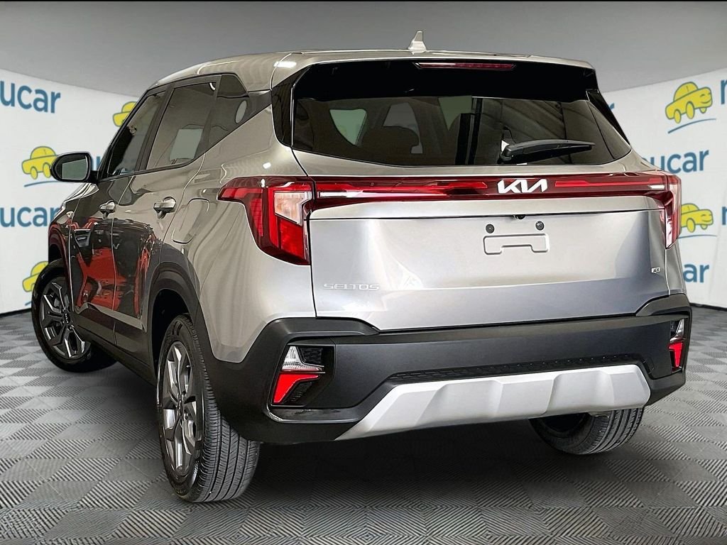 Used 2024 Gray Kia LX image 4
