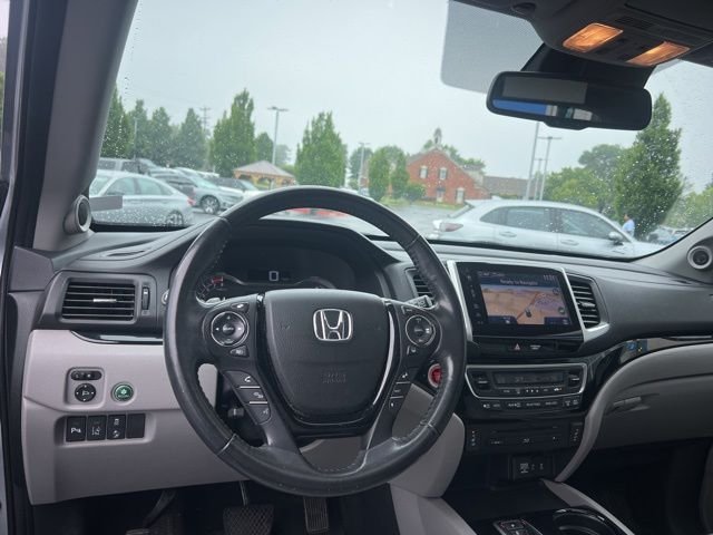 2018 Honda Pilot Touring - Photo 19