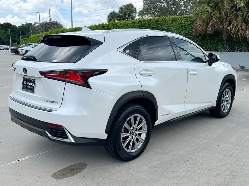 Certified Used 2021 EMINENT WHITE PEARL Lexus 300h image 7