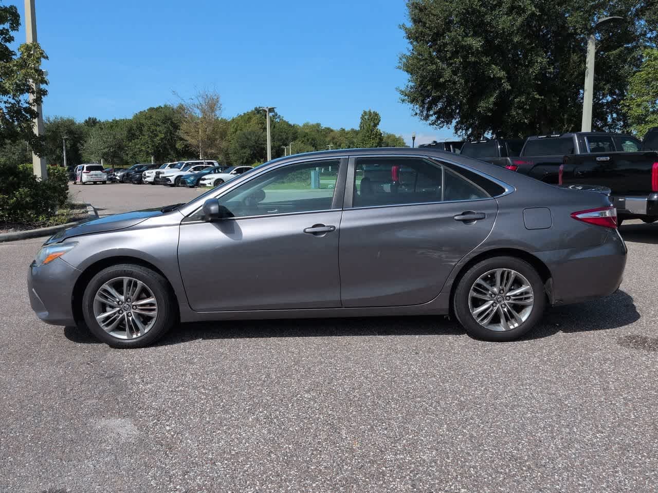 Used 2017 Predawn Gray Mica Toyota SE image 3