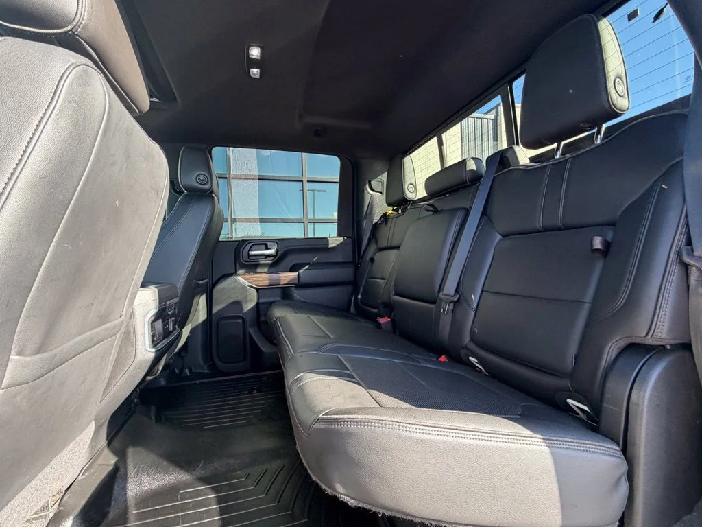 Used 2020 White Chevrolet High Country image 10