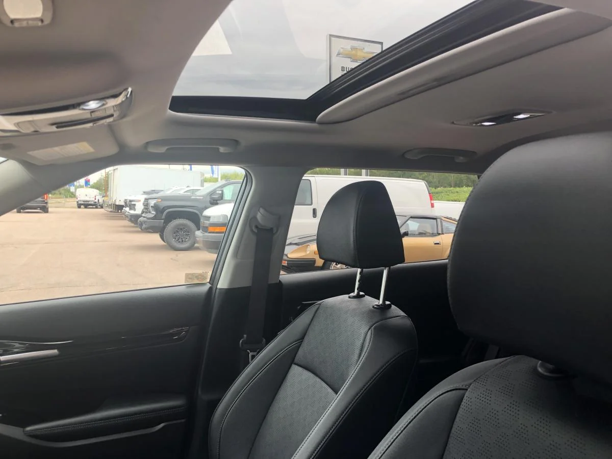 Used 2022 Grey Kia EX AWD image 12