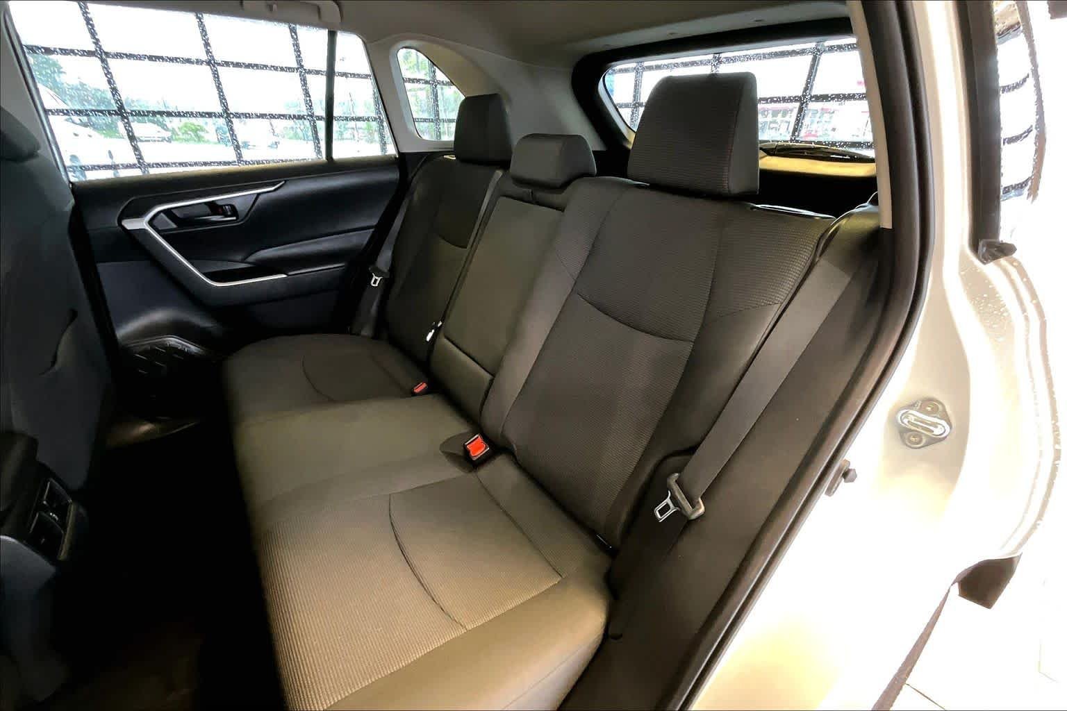Used 2025 Ice Toyota LE image 20