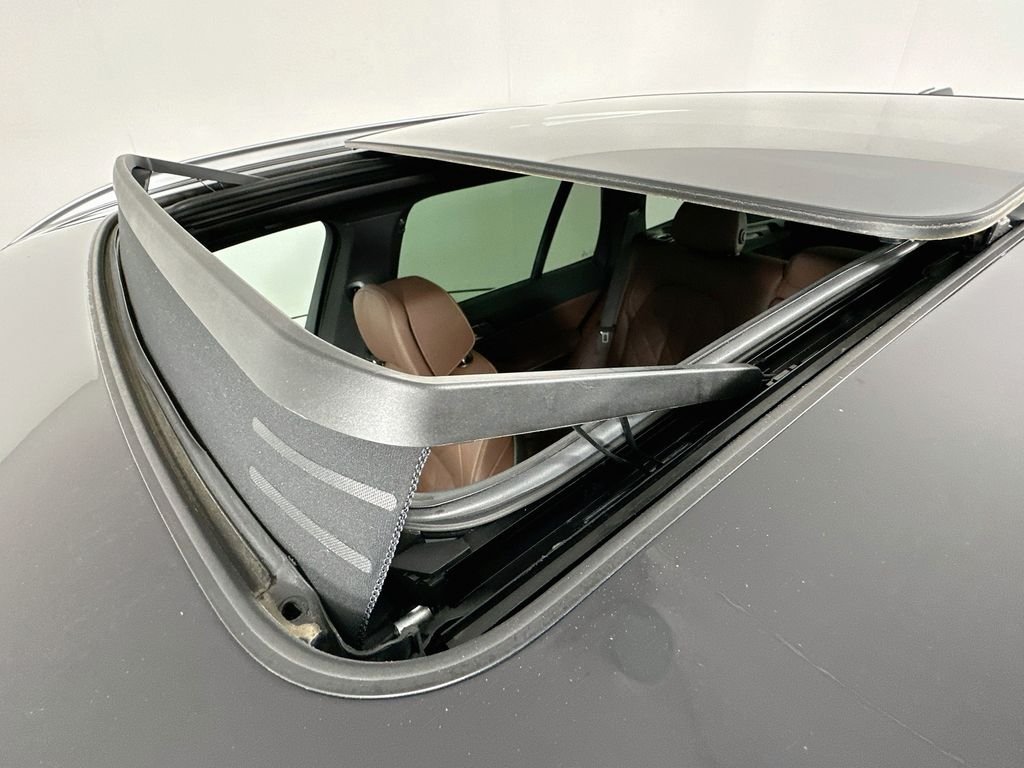 2026 BMW X5 50e - Photo 22