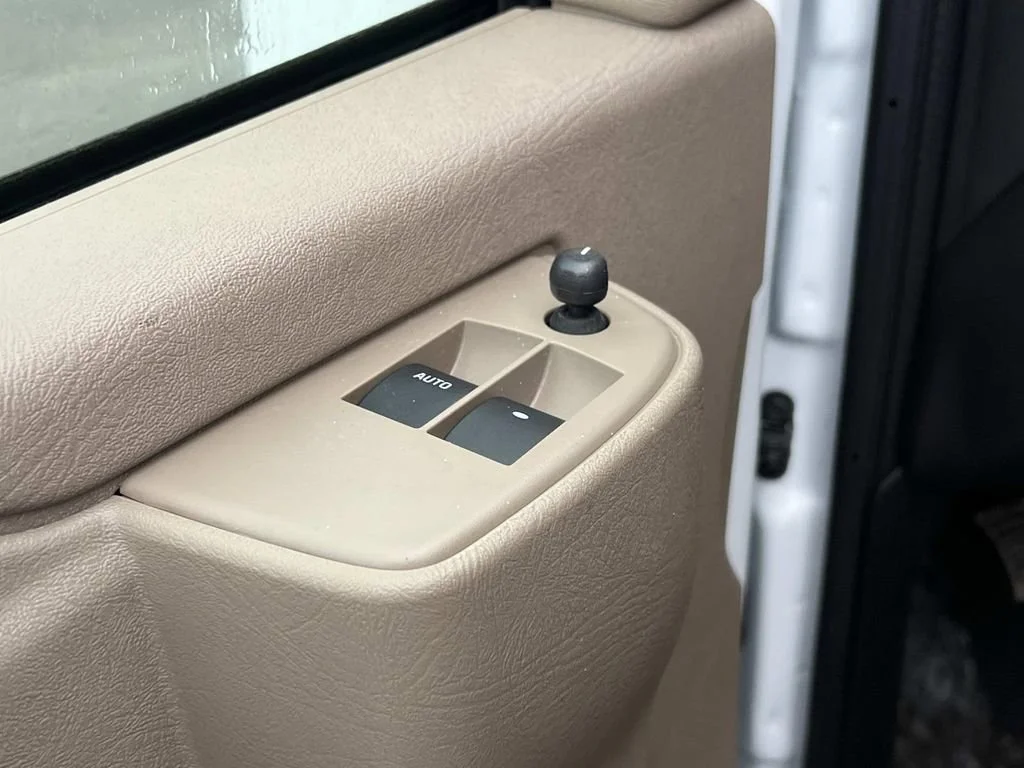 2025 Chevrolet Express Cargo Work Van - Photo 12