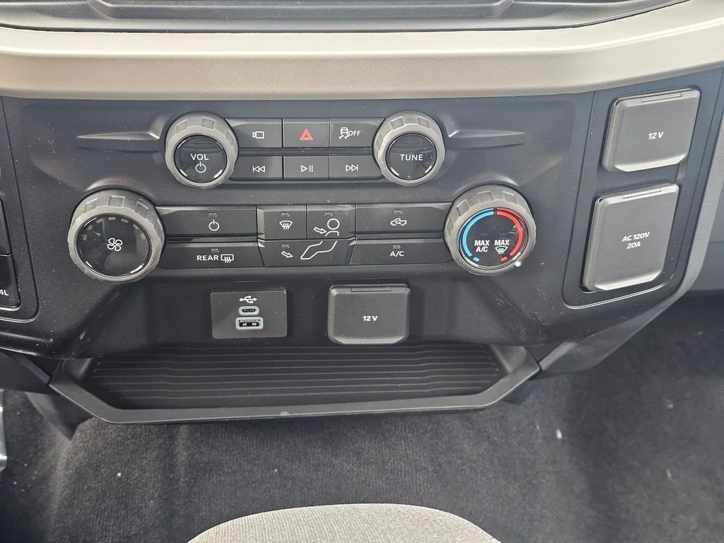 New 2026 Oxford White Ford F-350® XL image 32
