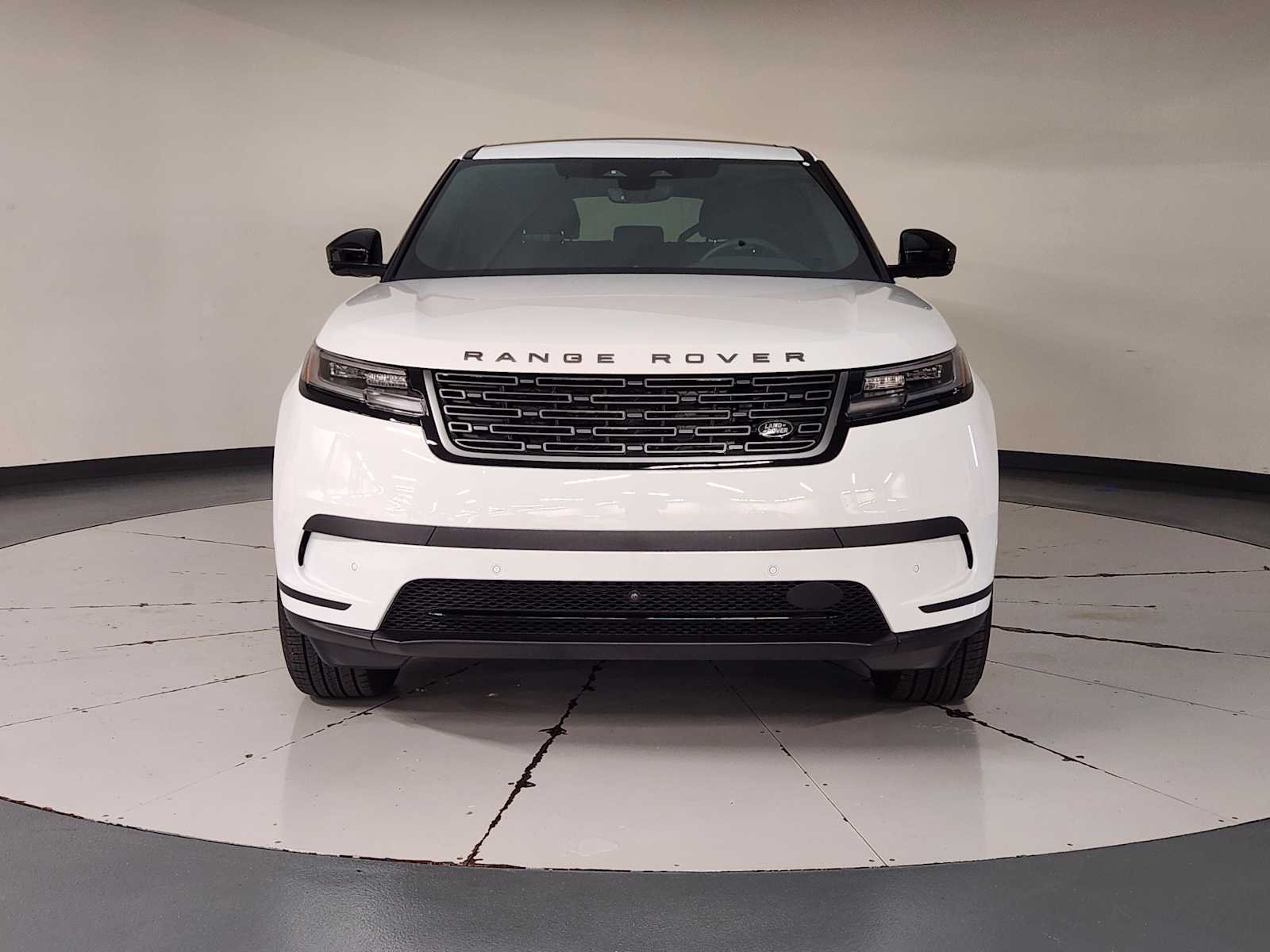 Used 2026 Fuji White Land Rover S image 9