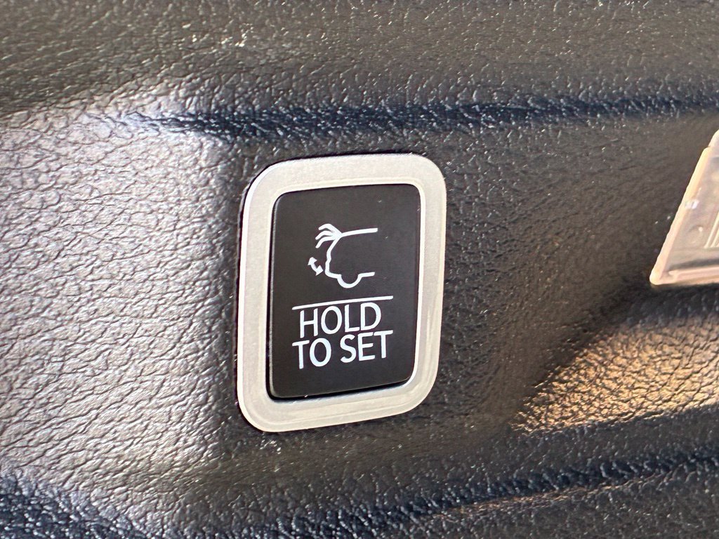 Used 2023 Gray Jeep Limited image 31