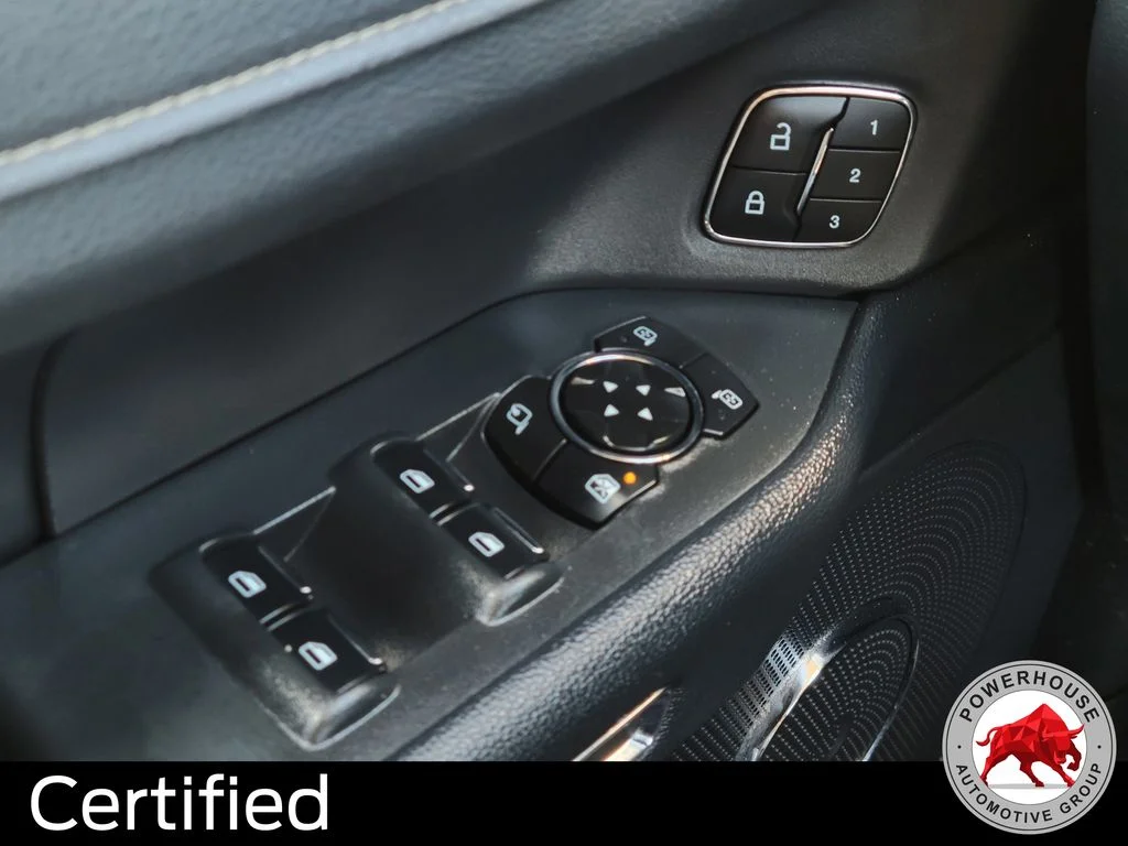 Used 2023 Silver Ford XLT image 28