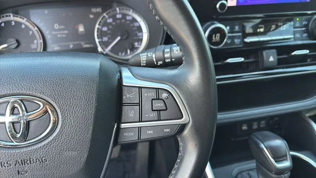 Used 2023 Silver Toyota LE image 23