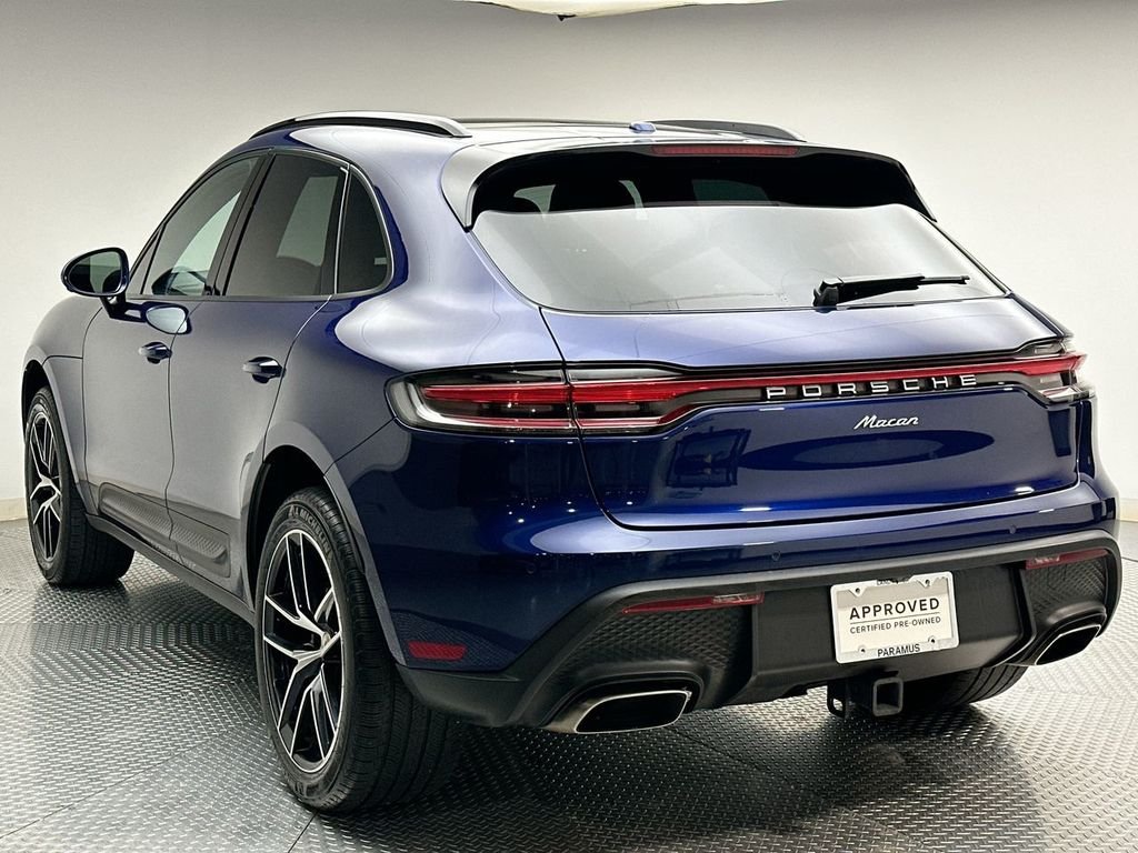 Used 2022 Gentian Blue Metallic Porsche  image 11