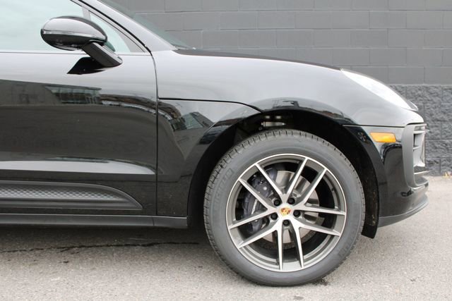 2026 Porsche Macan - Photo 11