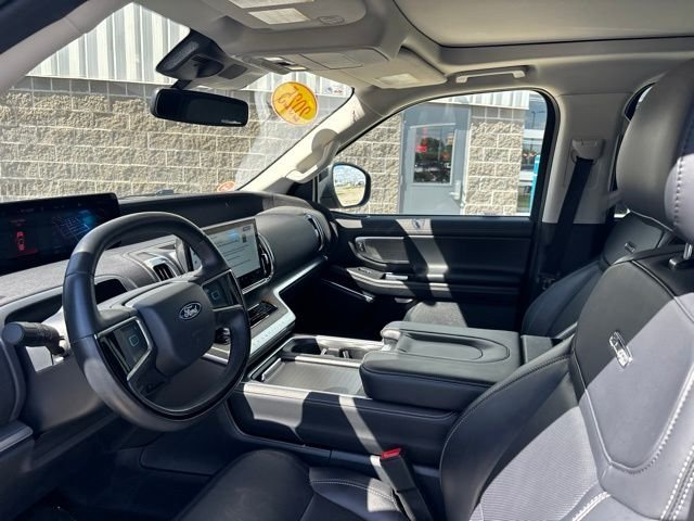 Used 2025 Black Ford Platinum image 19