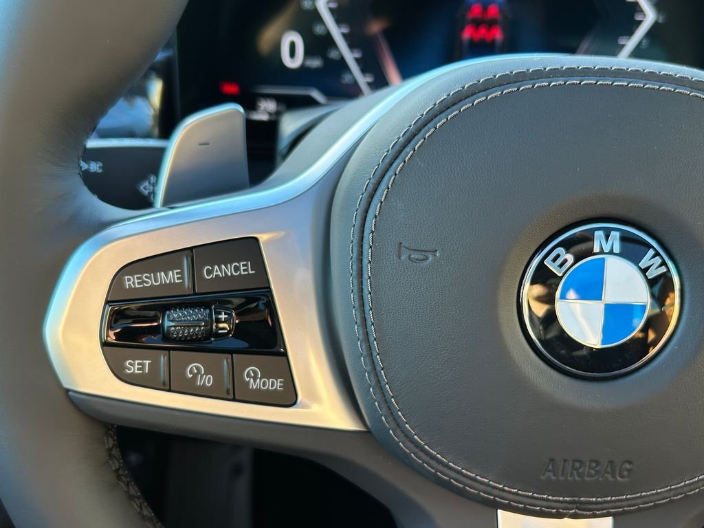 New 2026 Carbon Black Metallic BMW xDrive40i image 19