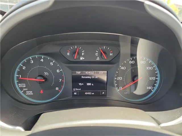 Used 2024 Summit White Chevrolet 1LT image 15