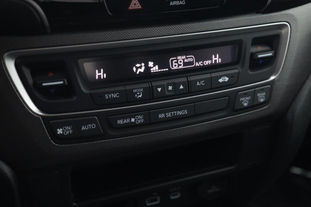 2025 Honda Ridgeline Sport - Photo 16