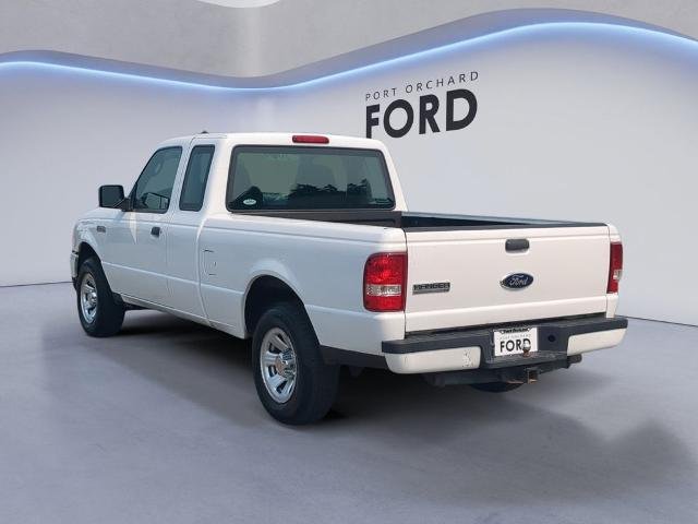 Used 2009 White Ford  image 4