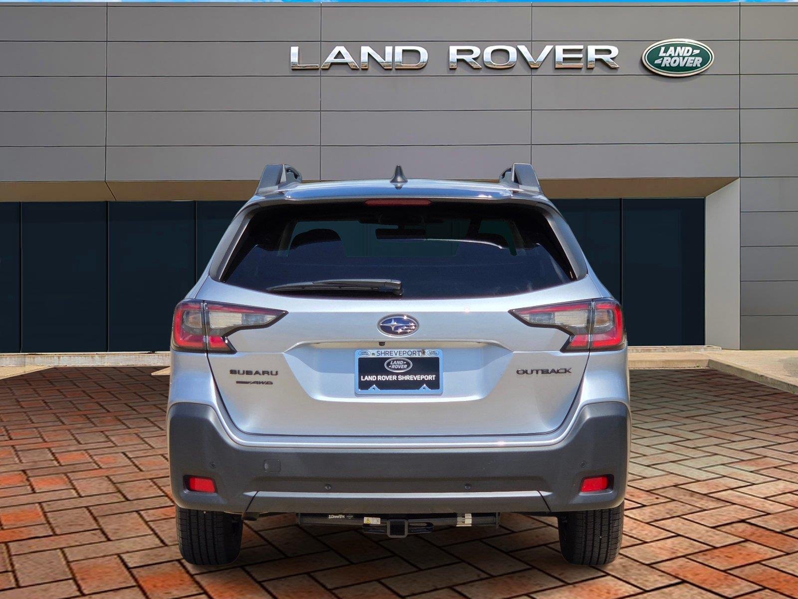 Used 2023 Ice Silver Metallic Subaru Onyx Edition image 5