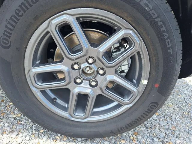 New 2026 Space White Metallic Ford Big Bend® image 52
