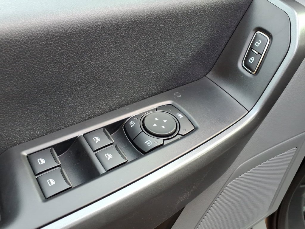 New 2027 Carbonized Gray Metallic Ford F-350® XLT image 18