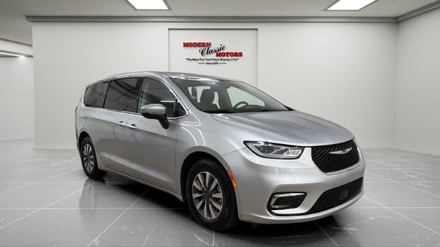 2023 Chrysler Pacifica Hybrid Touring L