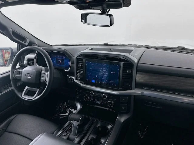 New 2026 Star White Metallic Tri-Coat Ford Lariat image 24
