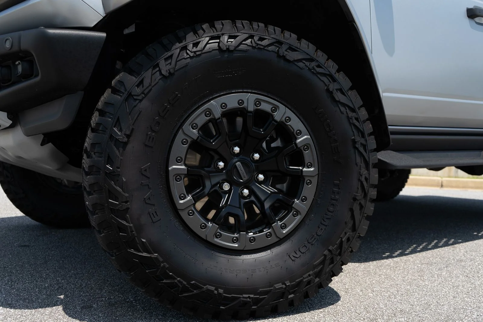 Used 2024 Silver Ford Raptor image 7