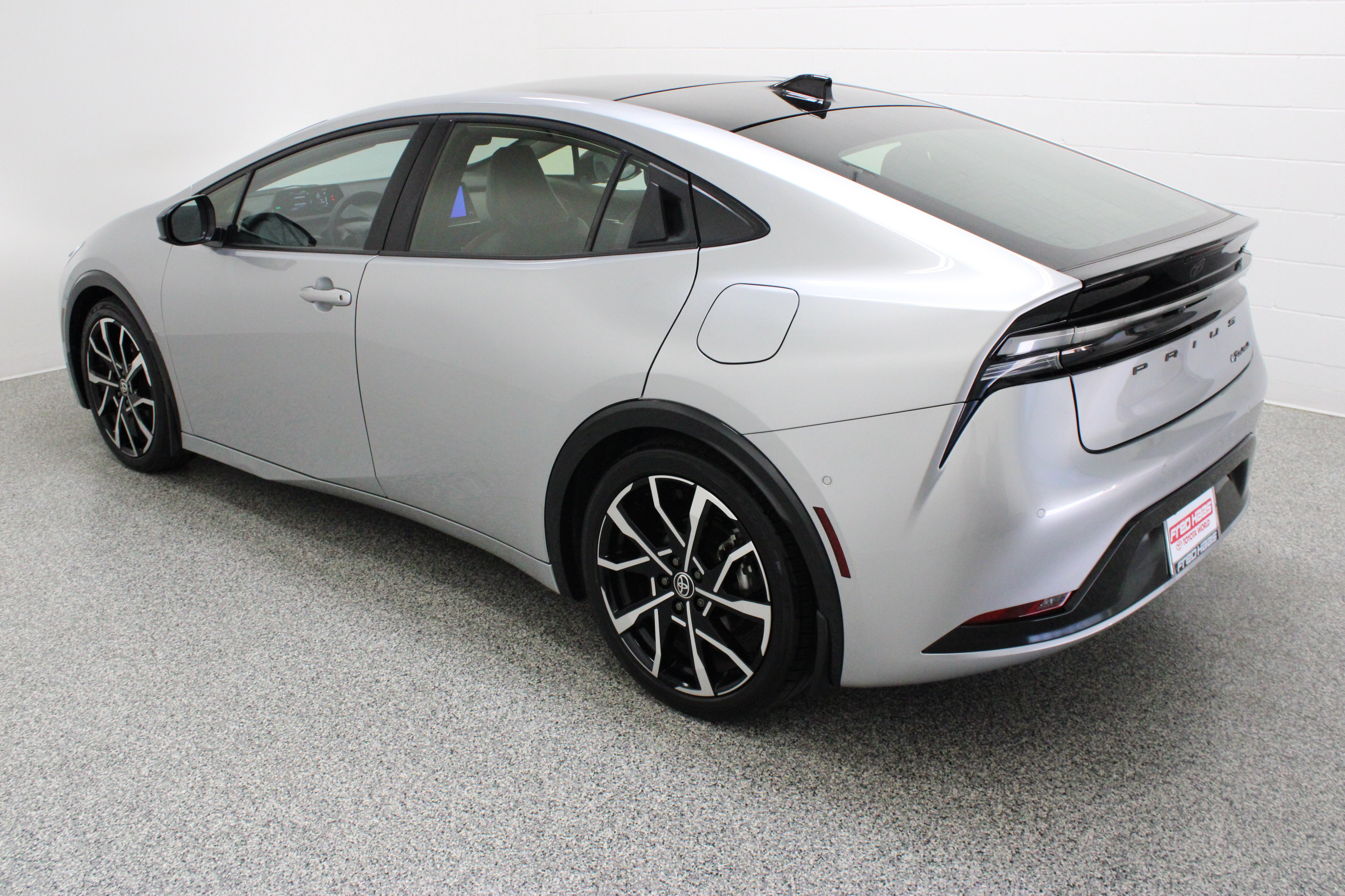 Certified Used 2024 Cutting Edge Toyota XSE Premium 2.0L/Electric image 9