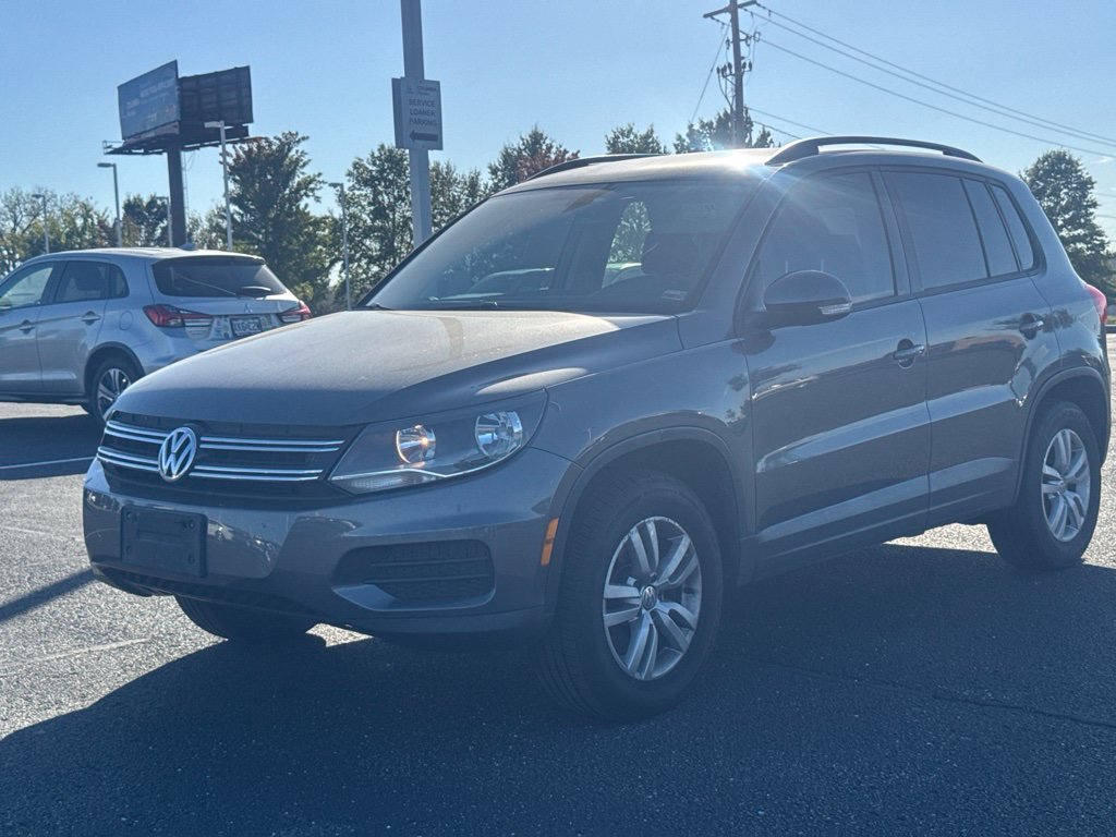 Used 2017 Gray Volkswagen 2.0T S image 3