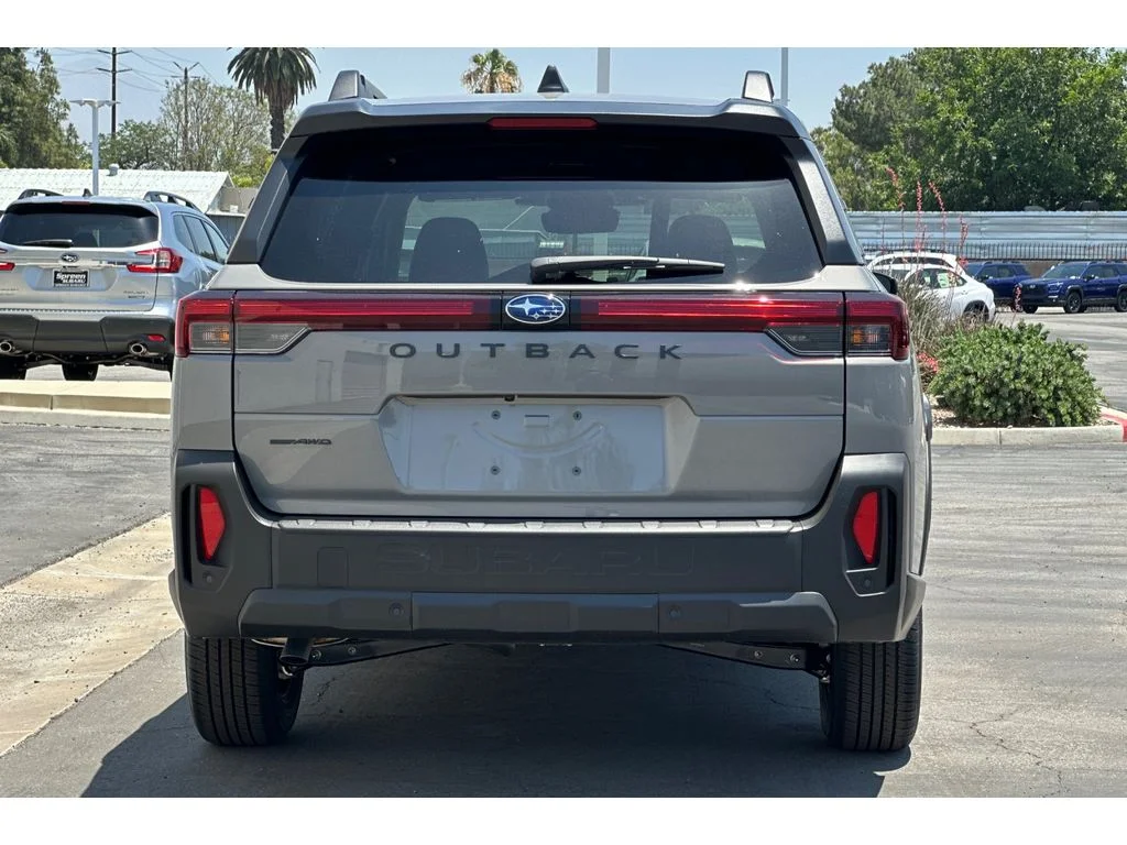 New 2026 RIVER ROCK PEARL Subaru Limited image 4