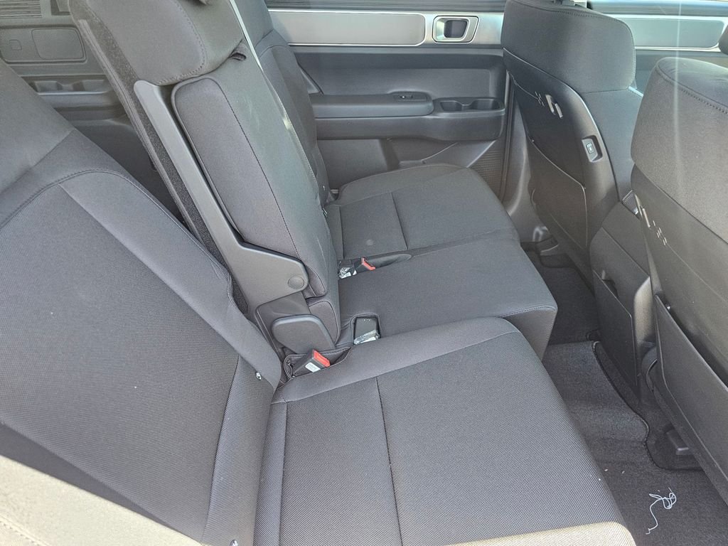 New 2026 White Hyundai SE image 15