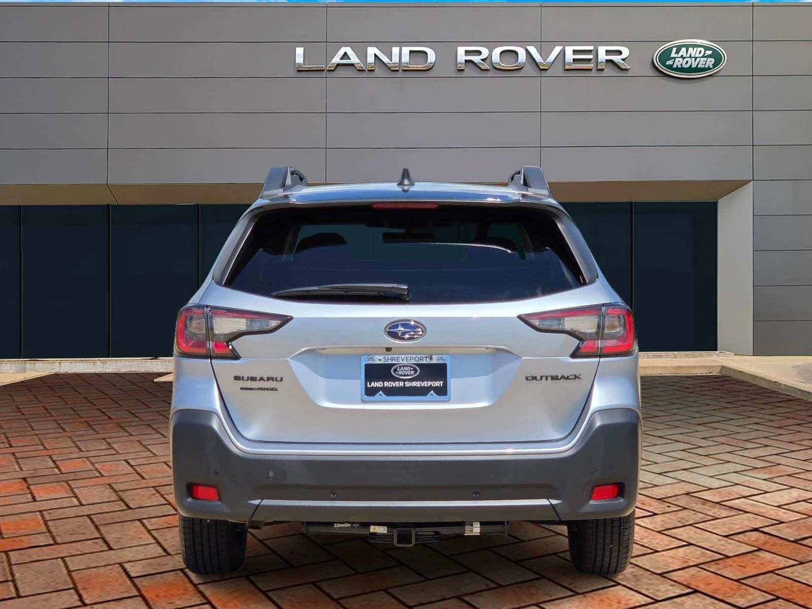Used 2023 Ice Silver Metallic Subaru Onyx Edition image 5