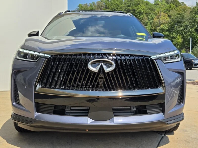 Used 2027 Blue / Black INFINITI AUTOGRAPH AWD image 7
