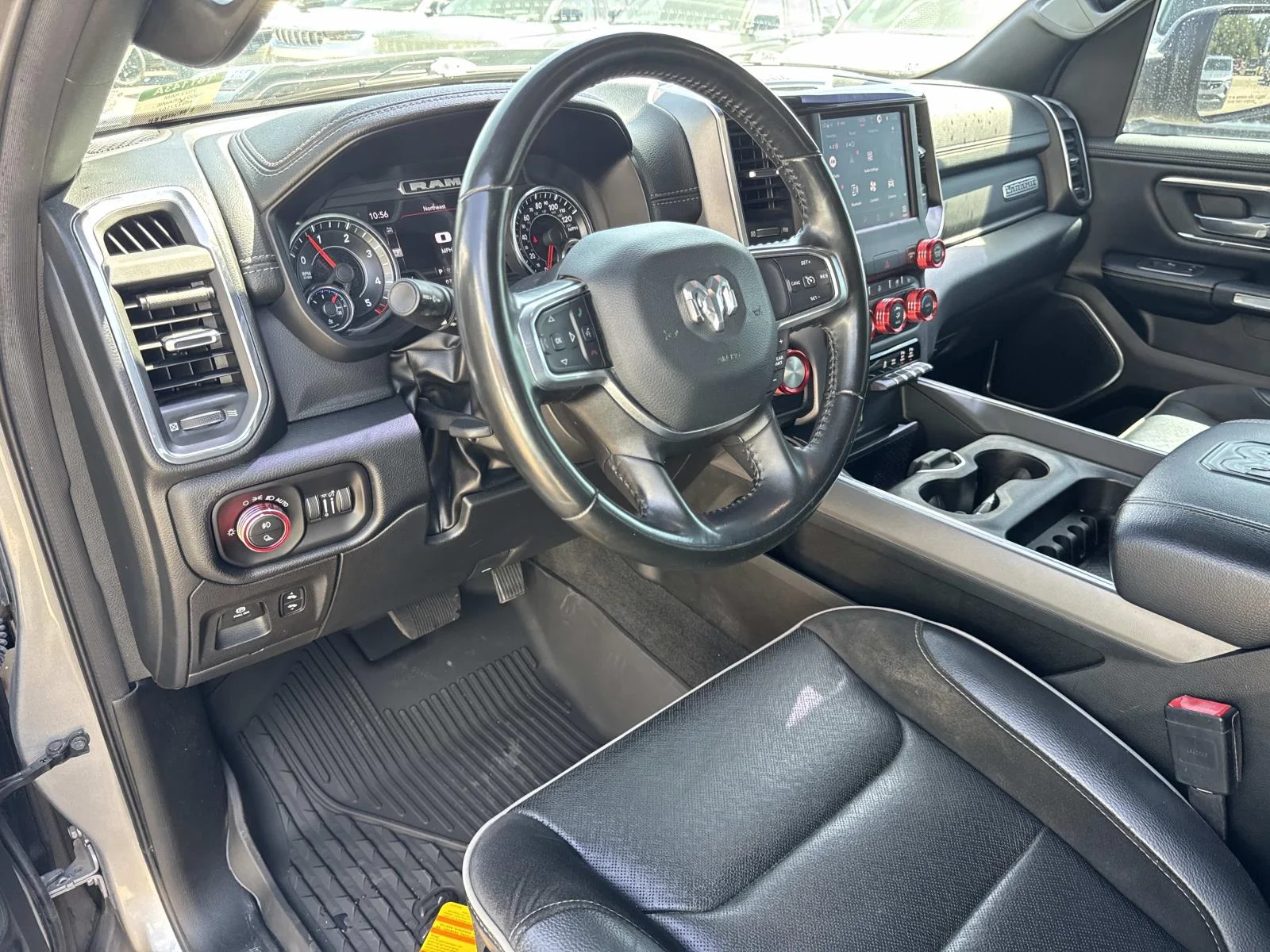 Used 2022 BILLET SILVER METALLIC CLEARCOAT Ram Laramie image 18